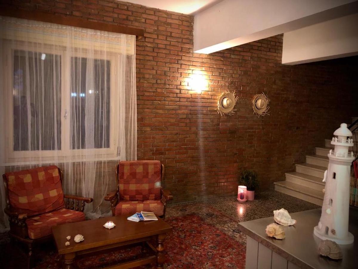 Hotel Villa Alexandra 贝拉里亚-伊贾马里纳 外观 照片